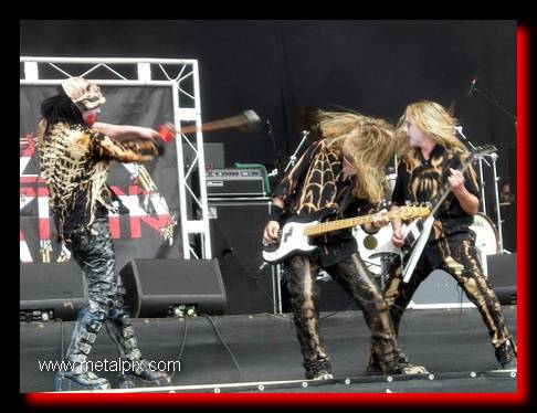 Lizzy Borden086